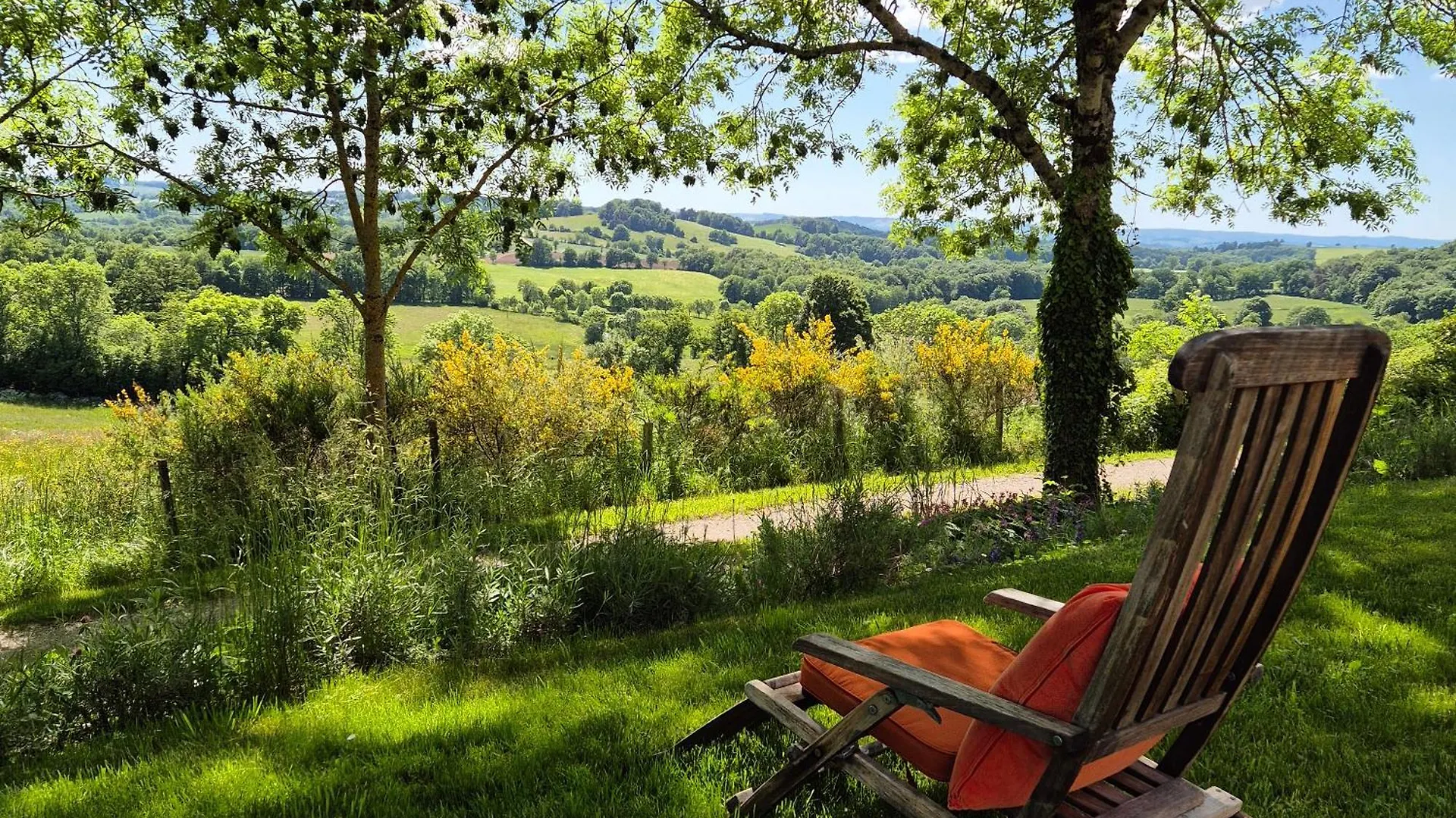 Guest house Le Mas De Rigoulac 5 Chambres D'Hotes & Spa Sur Reservation Table D Hotes Sauf Les Mercredis Et Les Dimanches Bouyssounouse France