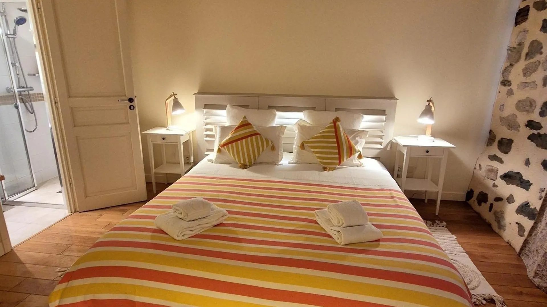 Le Mas De Rigoulac 5 Chambres D'Hotes & Spa Sur Reservation Table D Hotes Sauf Les Mercredis Et Les Dimanches Bouyssounouse