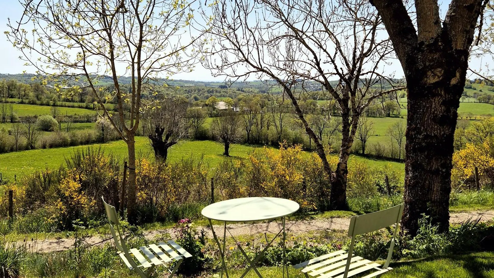 Le Mas De Rigoulac 5 Chambres D'Hotes & Spa Sur Reservation Table D Hotes Sauf Les Mercredis Et Les Dimanches Bouyssounouse Guest house