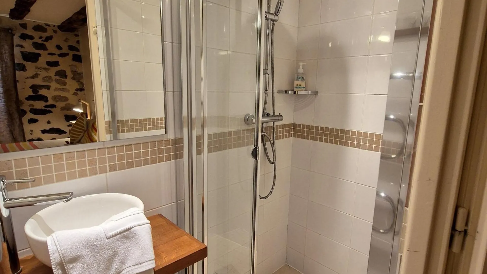 Le Mas De Rigoulac 5 Chambres D'Hotes & Spa Sur Reservation Table D Hotes Sauf Les Mercredis Et Les Dimanches Bouyssounouse Fransa