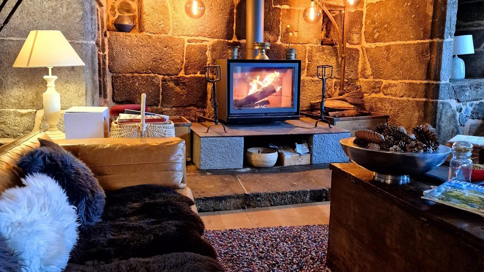 Le Mas De Rigoulac 5 Chambres D'Hotes & Spa Sur Reservation Table D Hotes Sauf Les Mercredis Et Les Dimanches Bouyssounouse 0*,