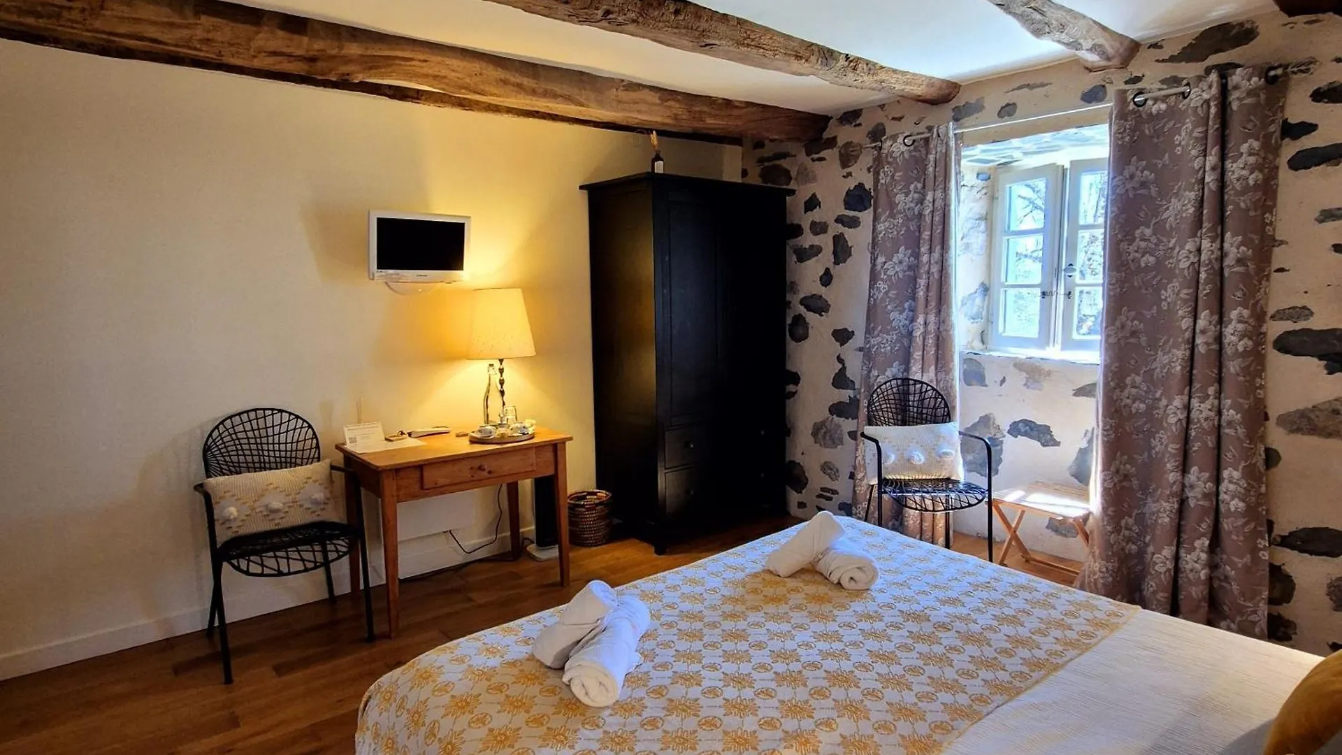 Le Mas De Rigoulac 5 Chambres D'Hotes & Spa Sur Reservation Table D Hotes Sauf Les Mercredis Et Les Dimanches Bouyssounouse Konukevi
